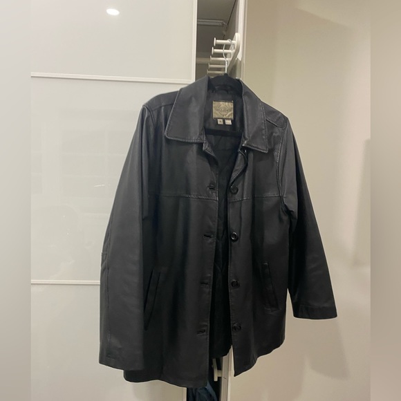 Sequence leather coat - Picture 2 of 5